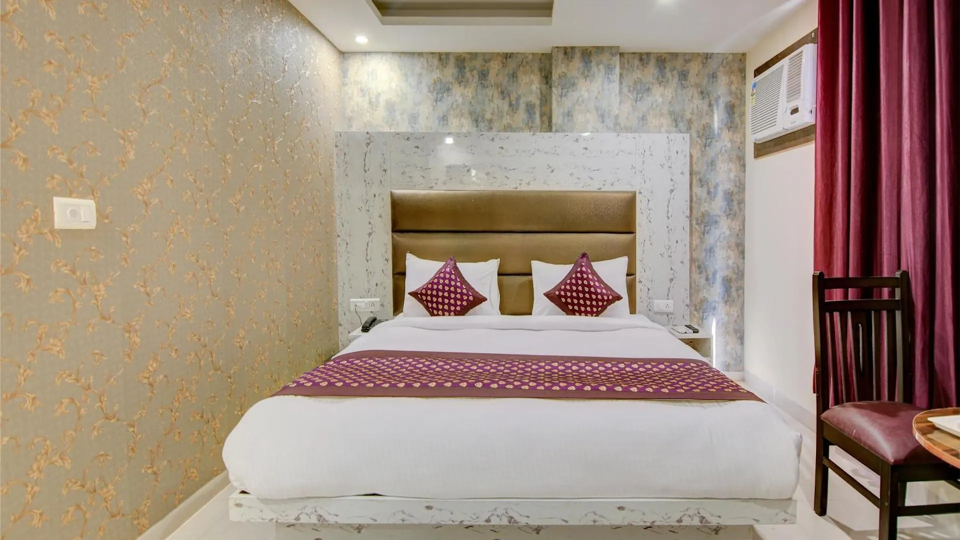 Hotel Smart Signature Delhi Airport New Delhi 4*,