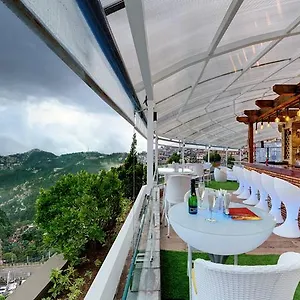 hotel-combermere.shimlahotels.net/