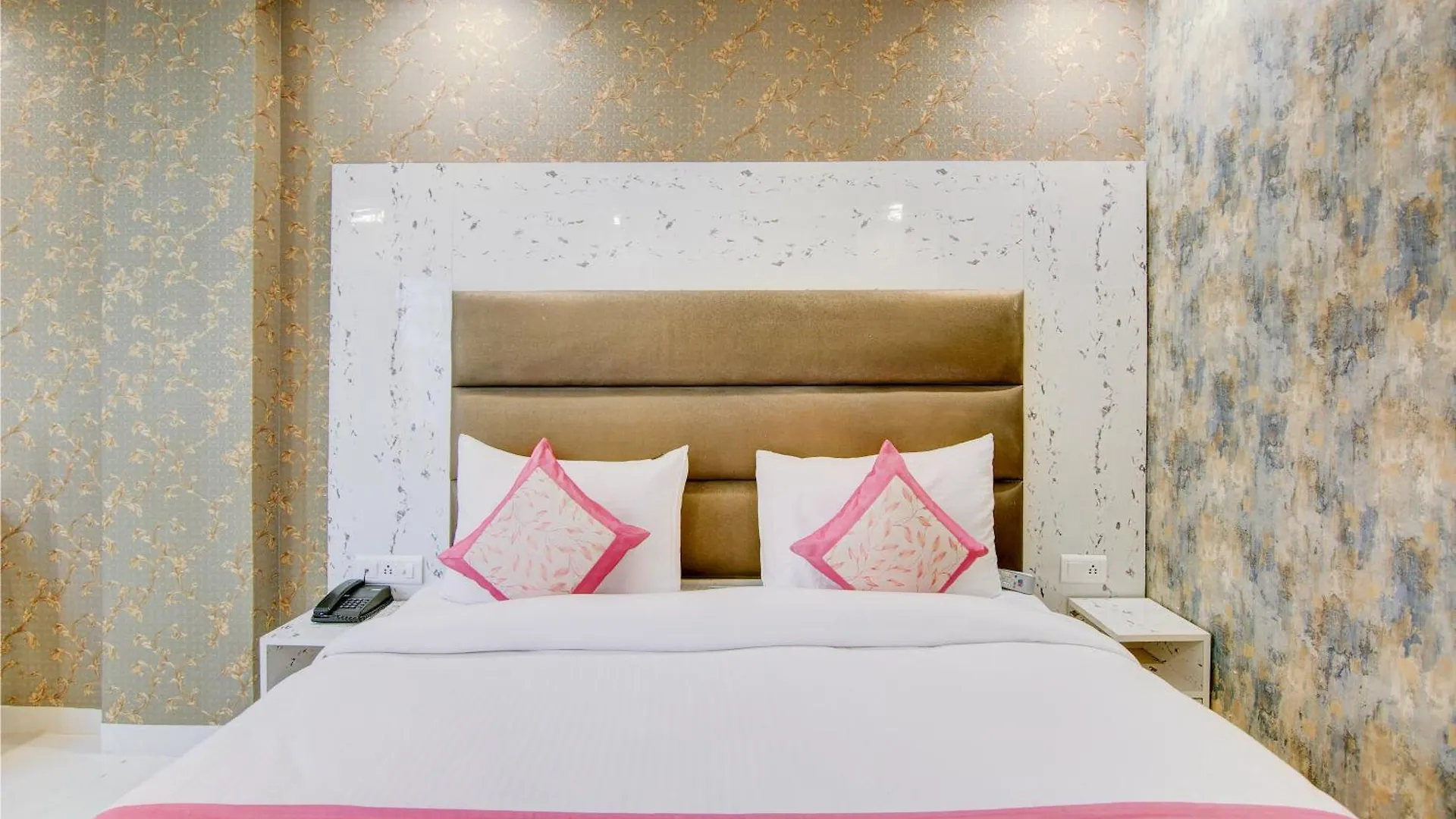 ****  Hotel Smart Signature Neu-Delhi Indien